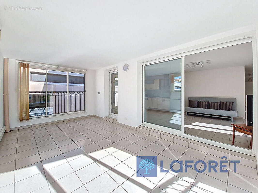 Appartement à SANARY-SUR-MER