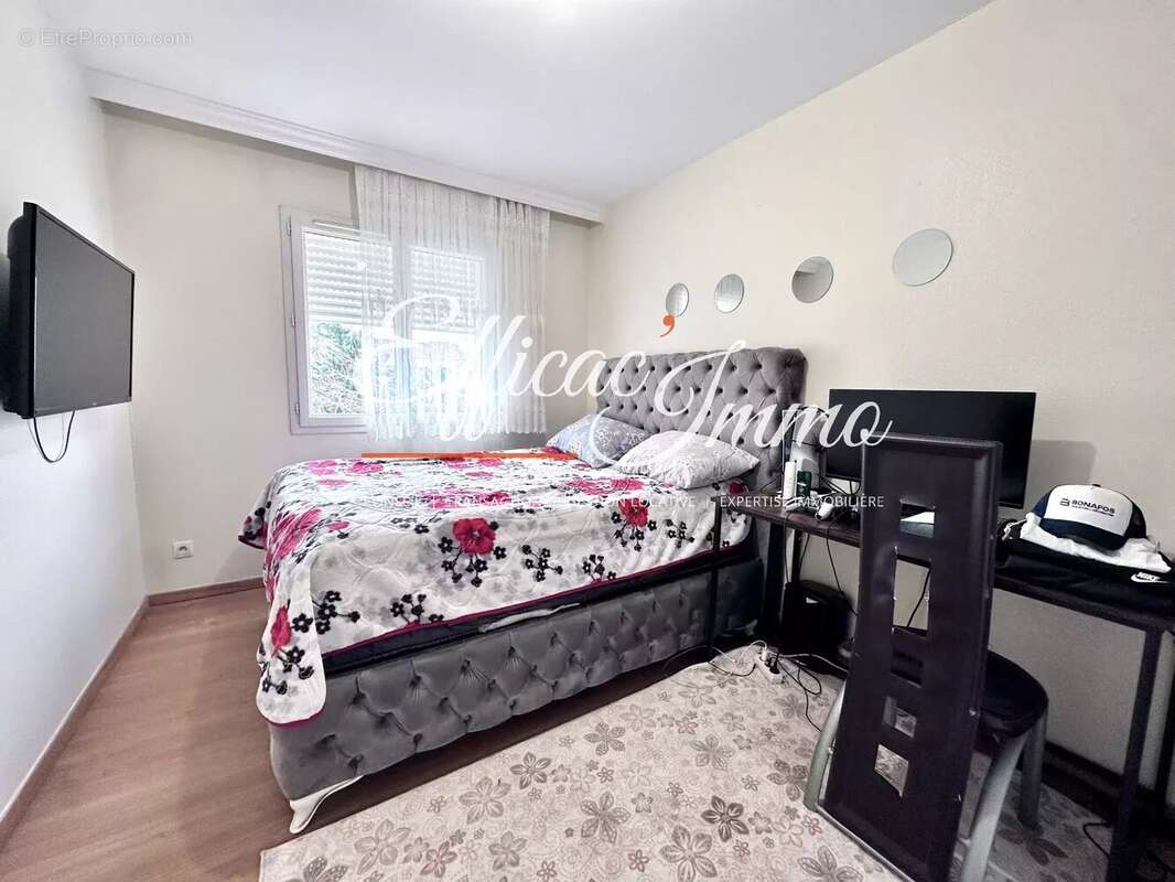 Appartement t4 de 97,06 m² – balcon – box privatif - photo 8
