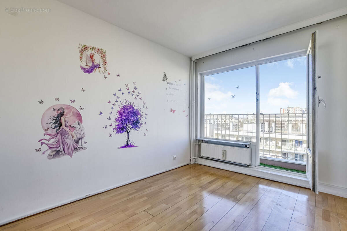 Appartement à PARIS-19E