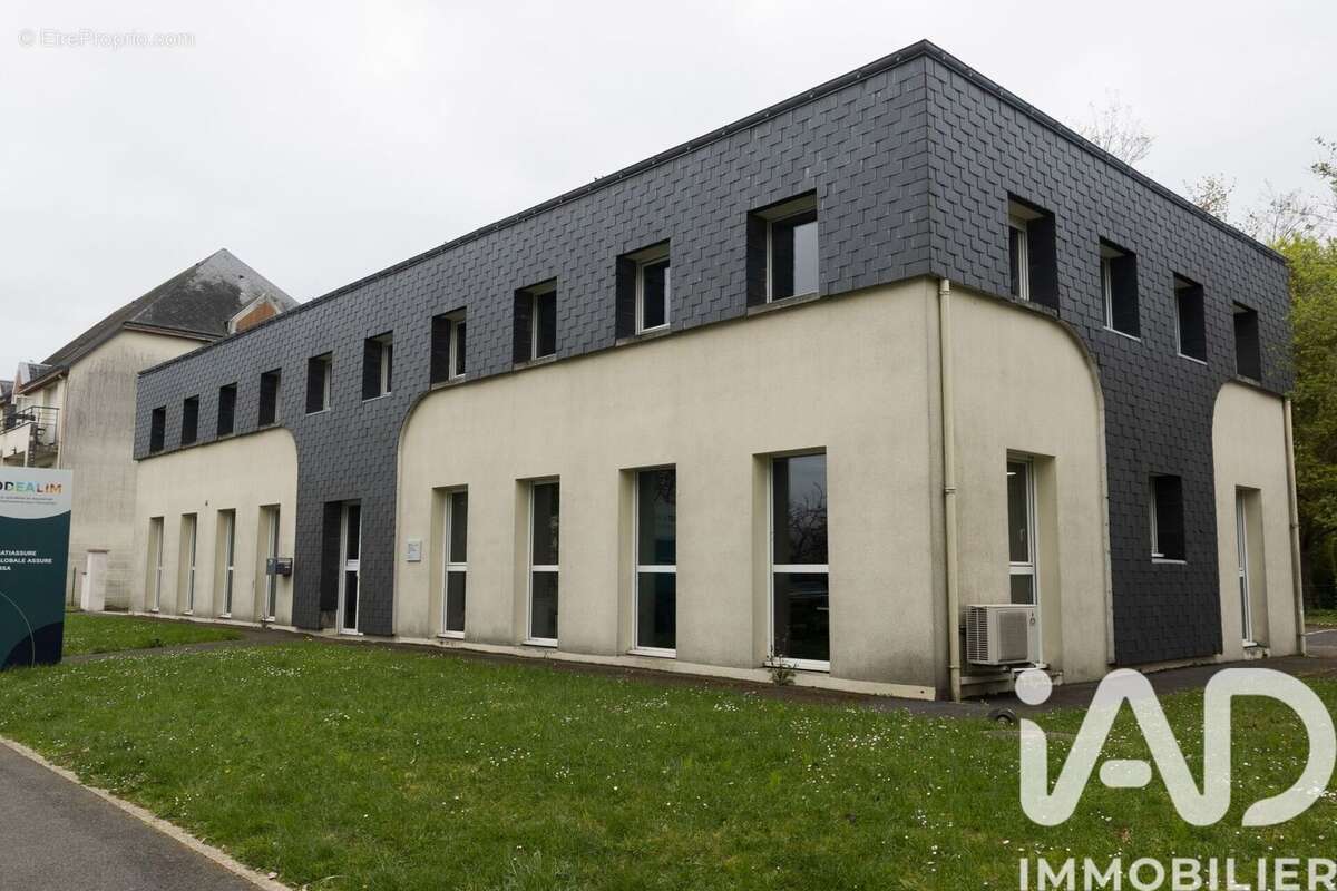Photo 4 - Commerce à SAINT-CYR-SUR-LOIRE