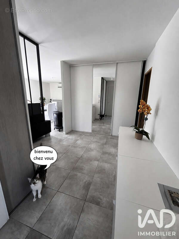Maison 110 m² à Paradou  - photo 4