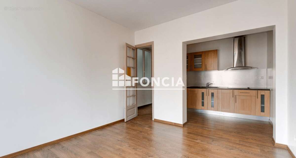 T3 vendu loue secteur saint thomas - photo 2
