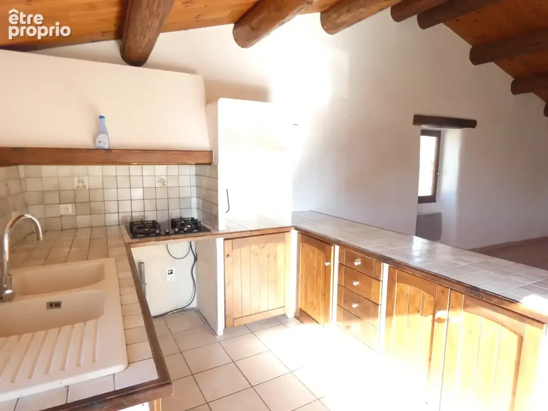 Saint Christol les Alès , superbe maison en pierres , deux logements , Investisseurs ou habitation principale - photo 8