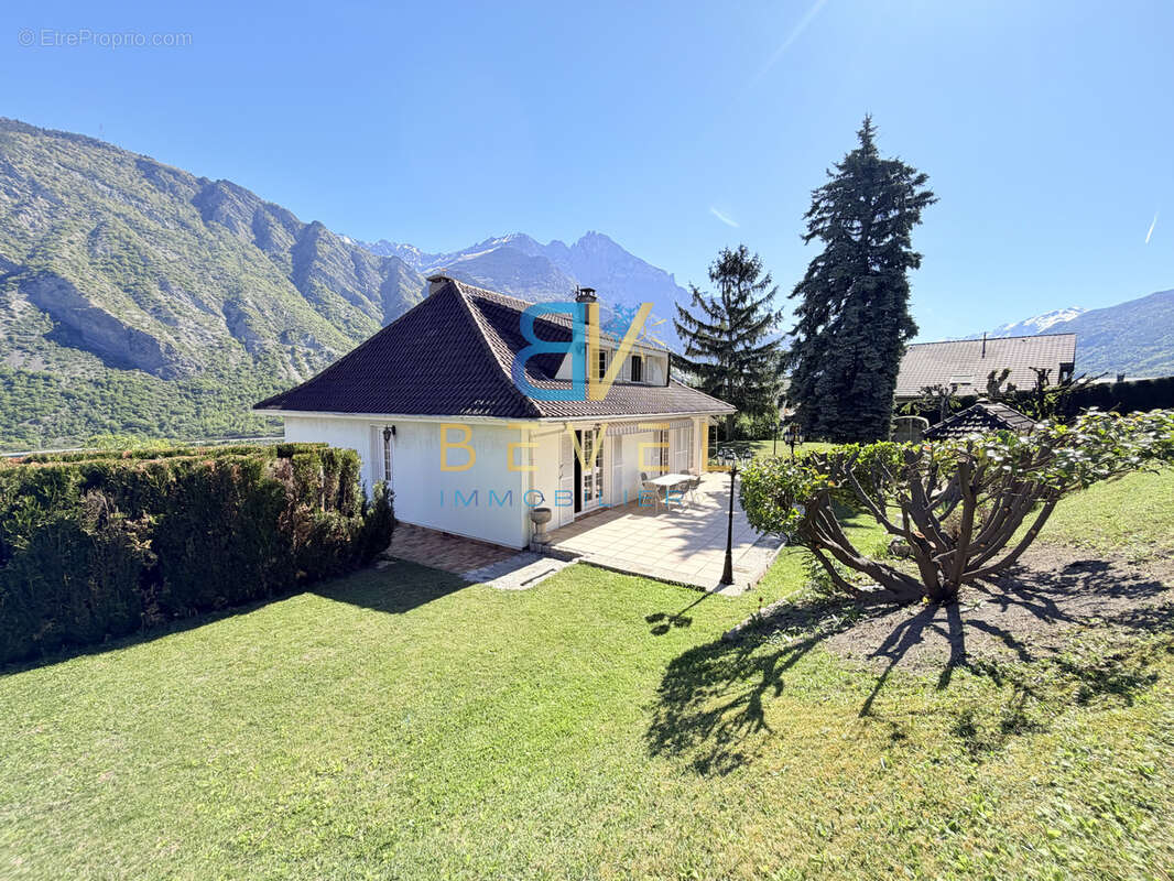Maison à VILLARGONDRAN