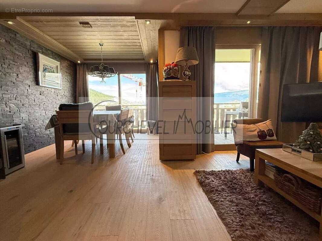 Appartement à LA PERRIERE