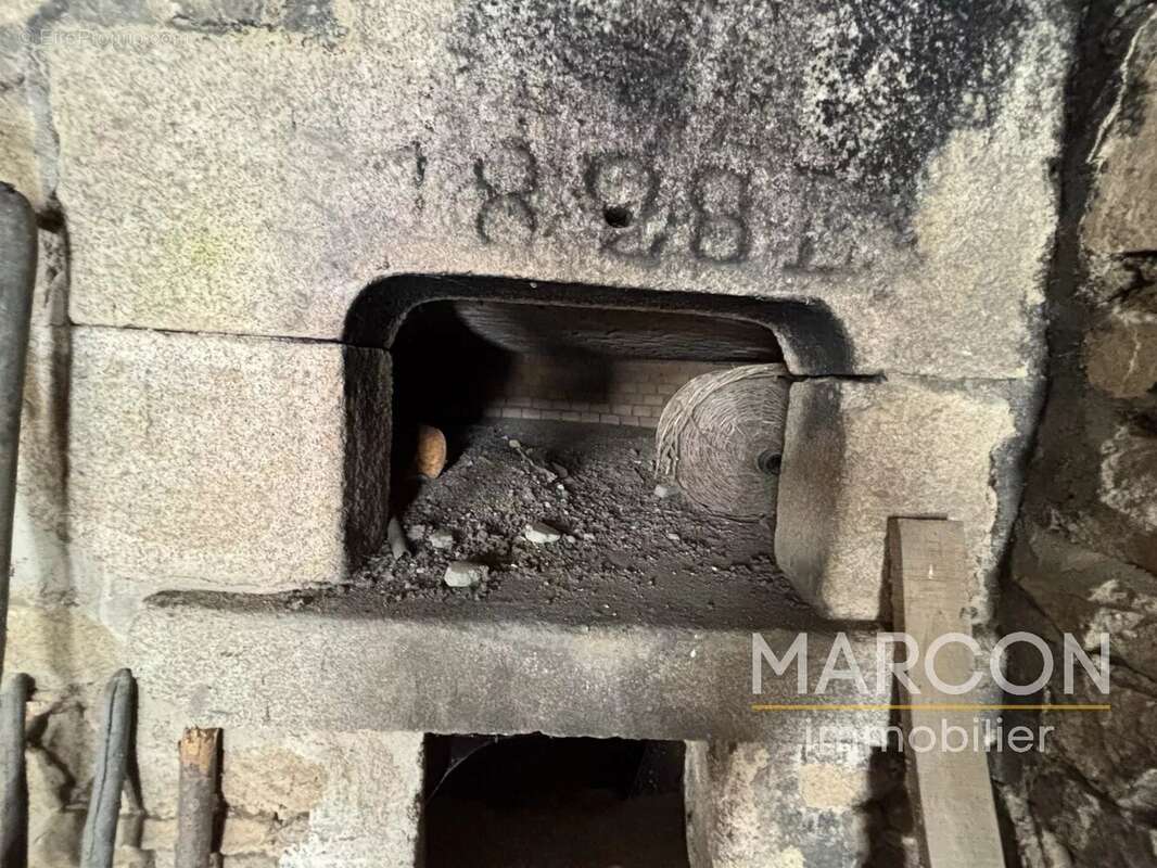 Maison à CHAMPAGNAT