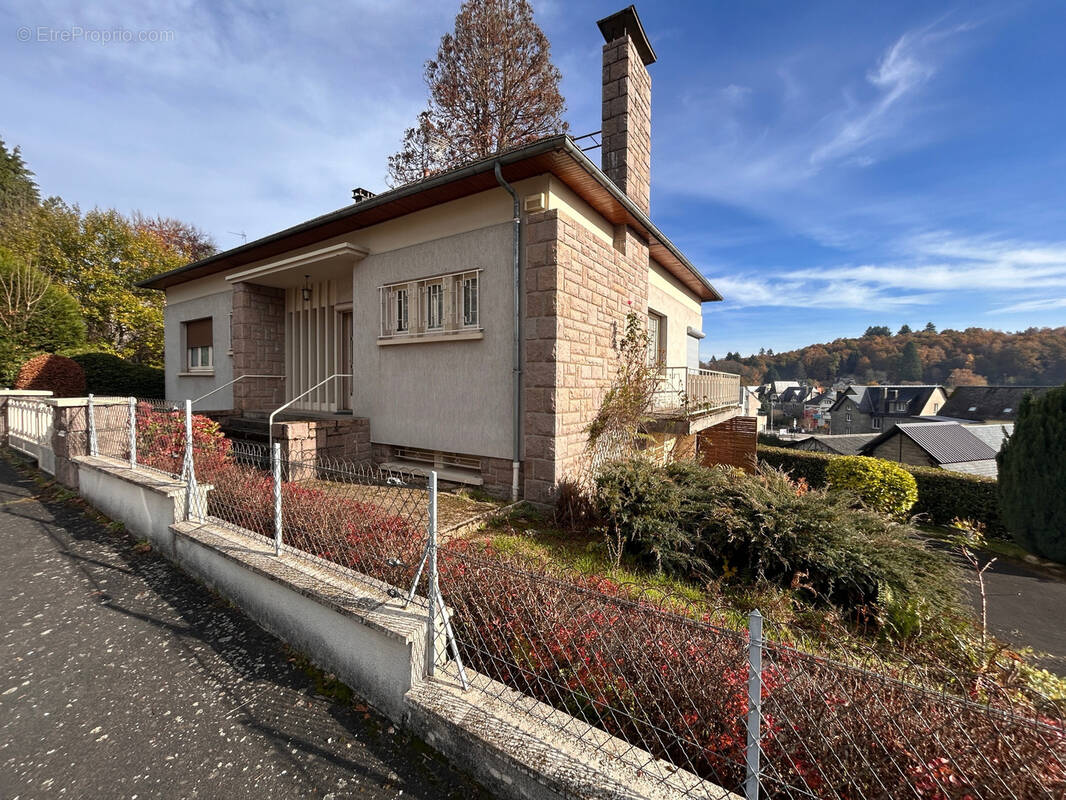 Maison à USSEL