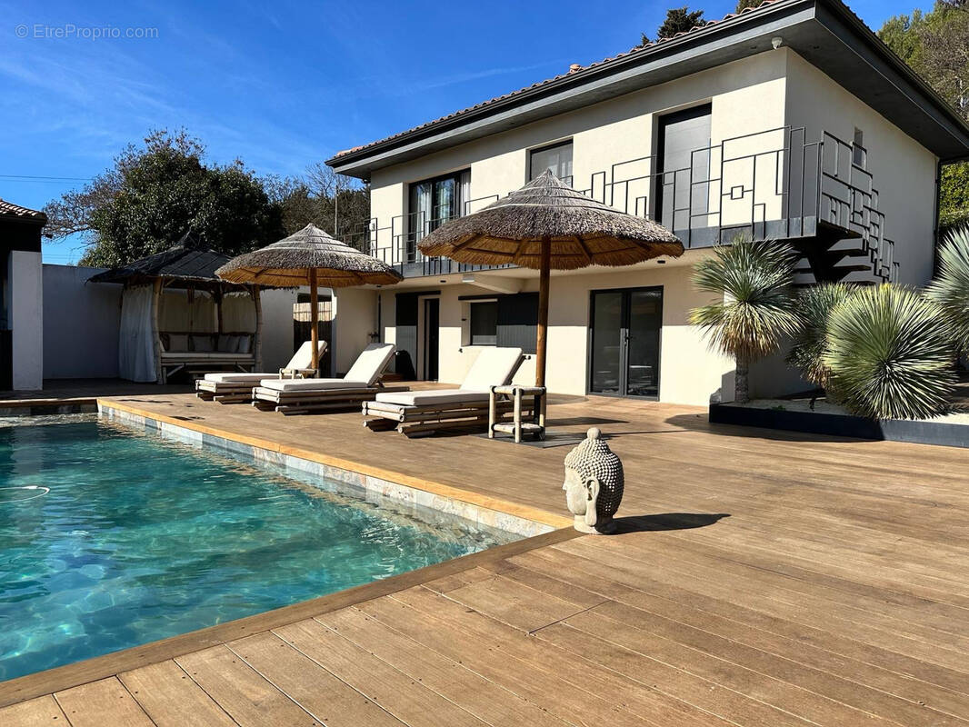 Maison à BOUC-BEL-AIR