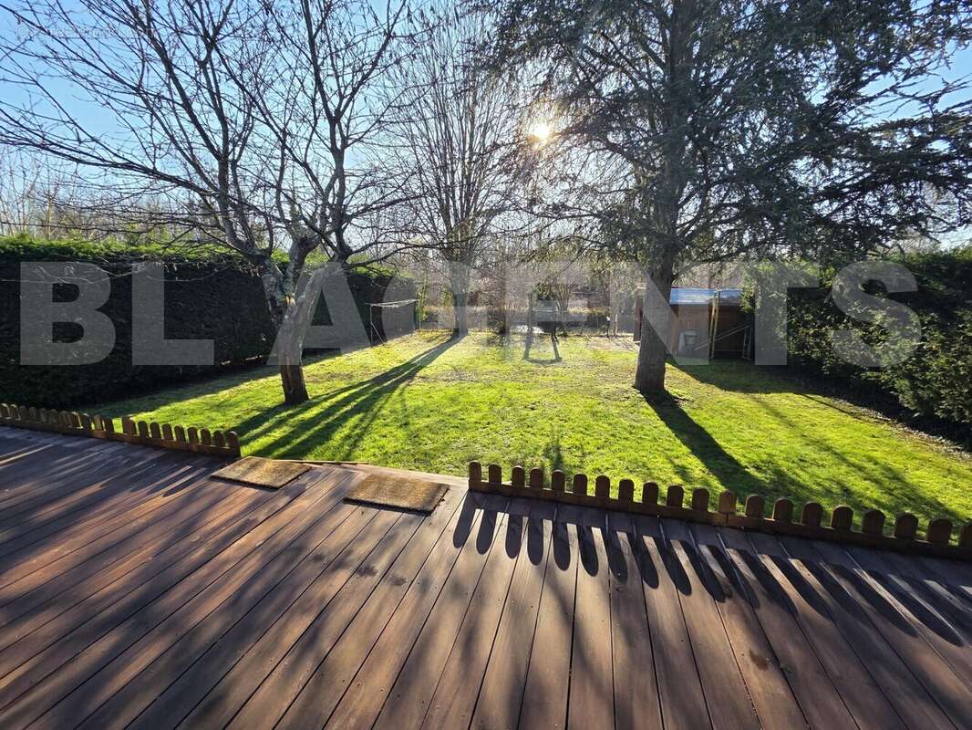 9 - Maison à SAINT-SAUVEUR-LES-BRAY