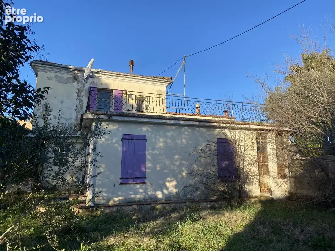 Maison à LE MUY