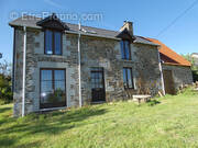 Maison à SAINT-LAURENT-DE-CUVES