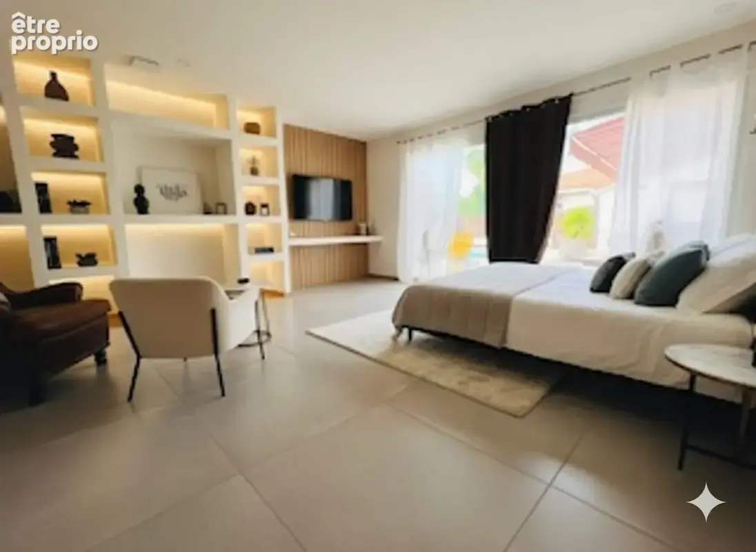 Maison 185 m² à Le Grau-Du-Roi  - photo 4