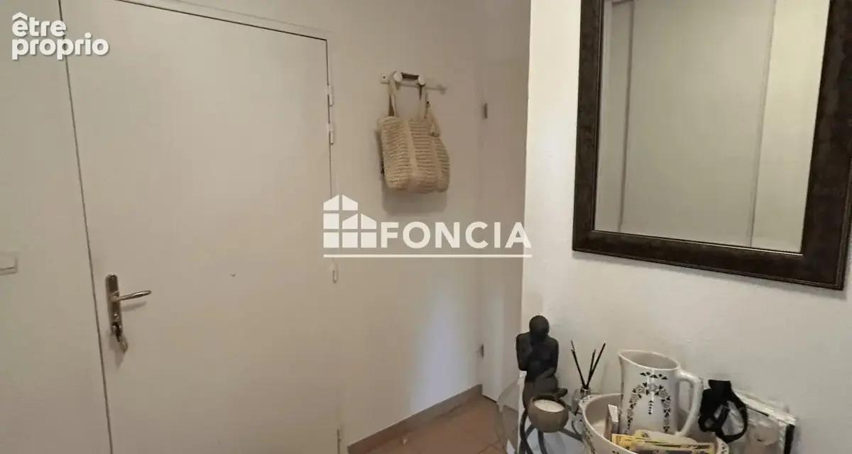 Appartement T2 au 1 er étage vendu loué - photo 4