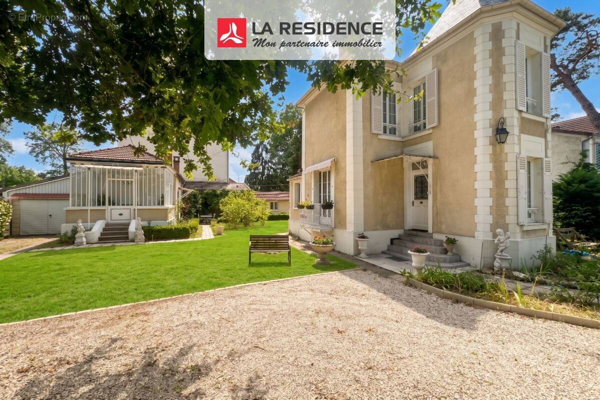 Maison 120 m² à Beauchamp  - photo 1