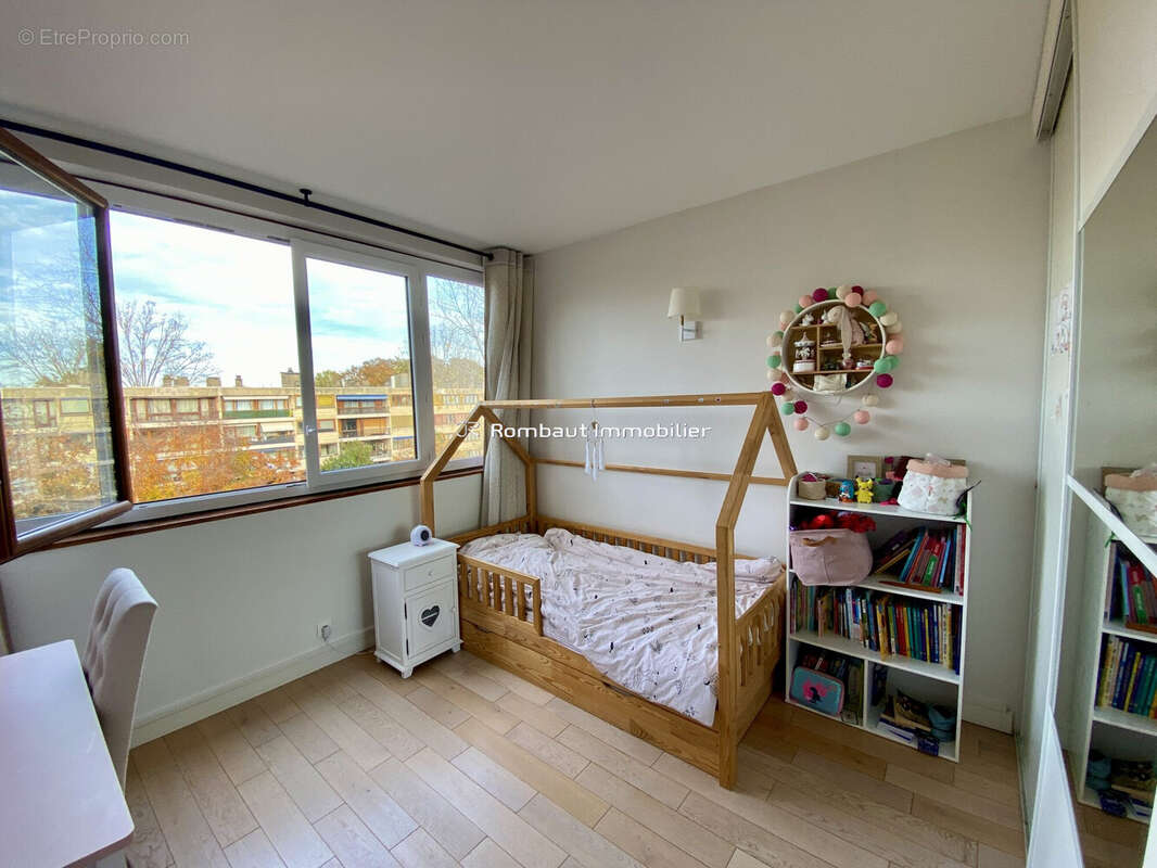 Appartement à LA CELLE-SAINT-CLOUD