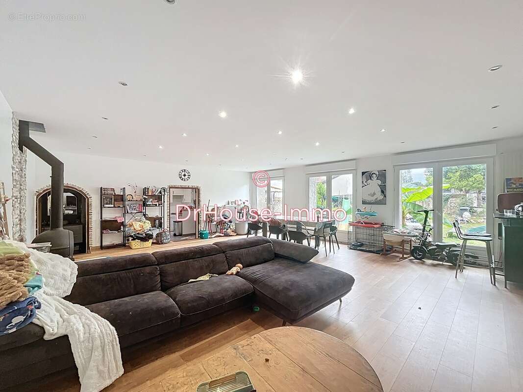 Maison à CHATEAU-LA-VALLIERE