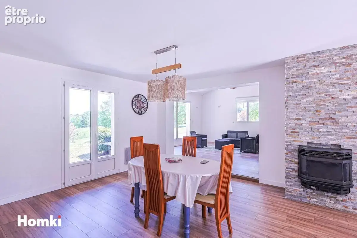 Maison/Villa T6 de 175 m² à Vacquiers 31340 - photo 8