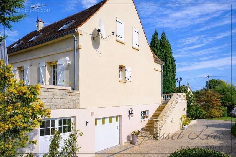 Maison à CHIRY-OURSCAMP