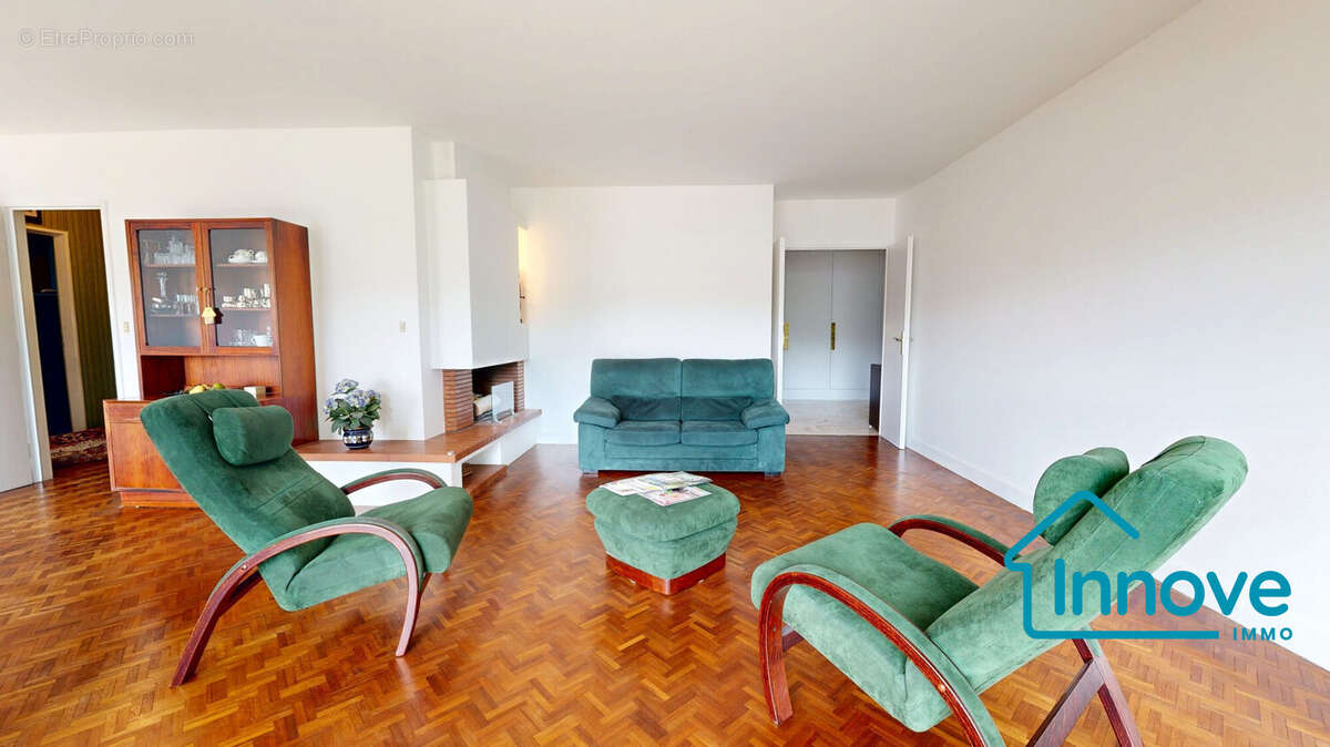 Appartement à VERSAILLES