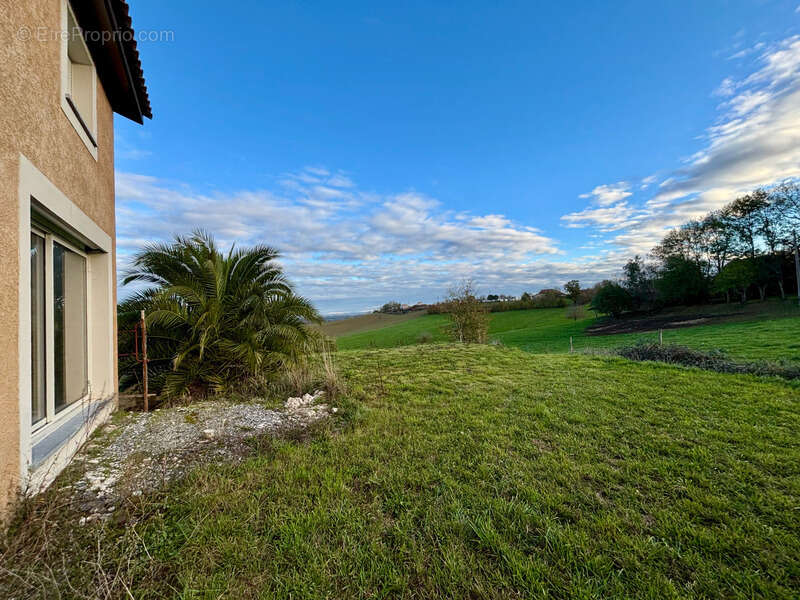 Maison à SAINTE-DODE