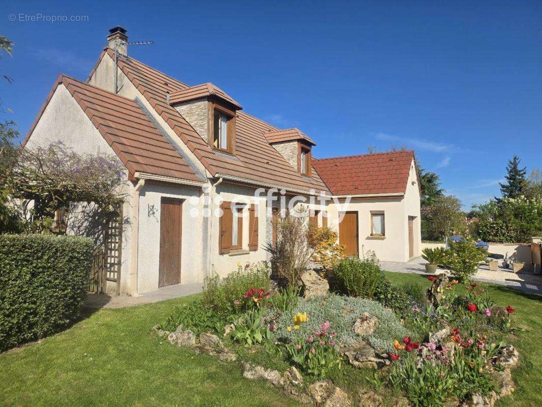 Maison à ABLIS
