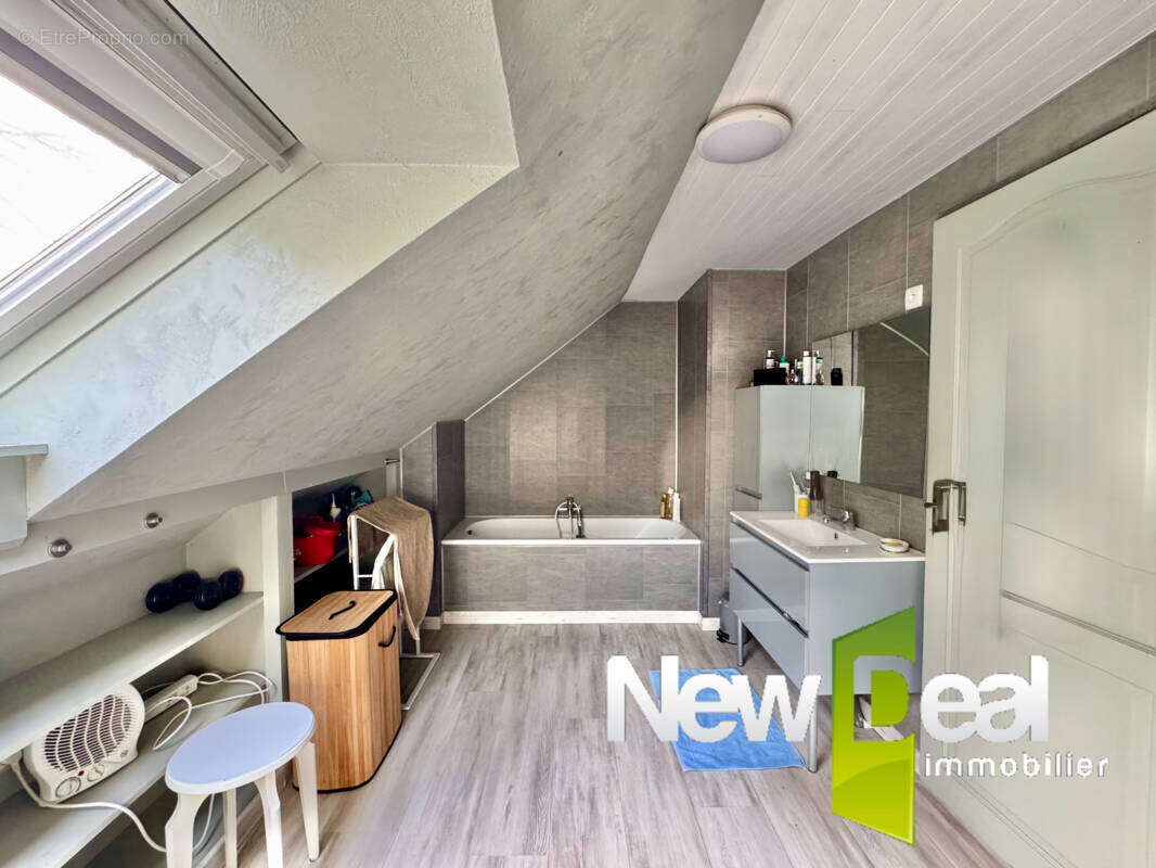 Individuelle semi plain pied / 5 chambres / possibilite habitation separee / sameon - photo 10
