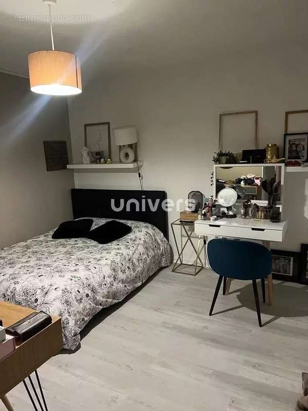 Maison à BOURG-LES-VALENCE