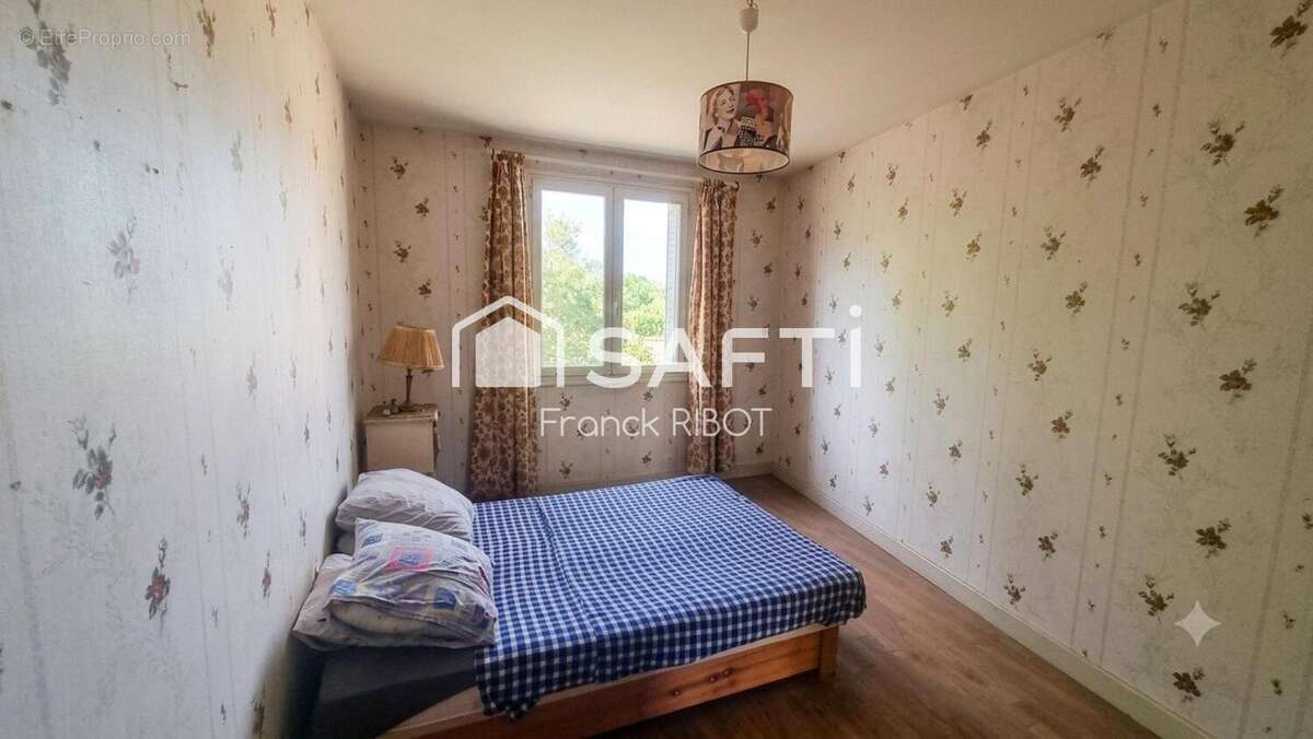 Maison 171 m² à Montberthault  - photo 7