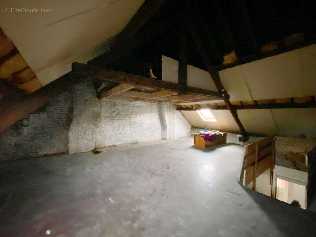 Maison à BRUAY-LA-BUISSIERE