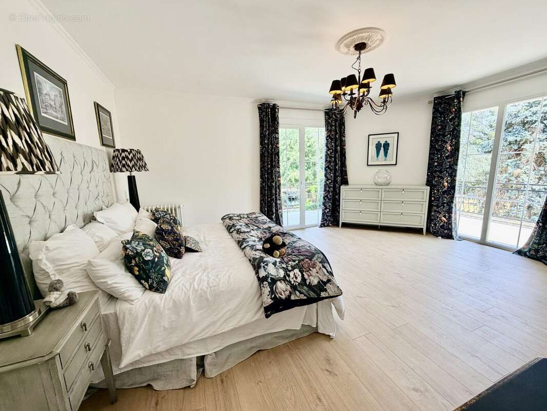Maison 213 m² à Eymet  - photo 6