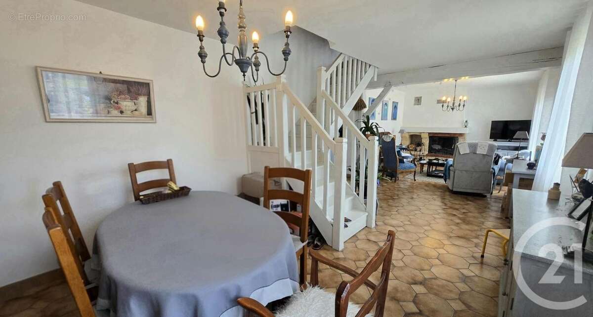 Maison à CLERMONT