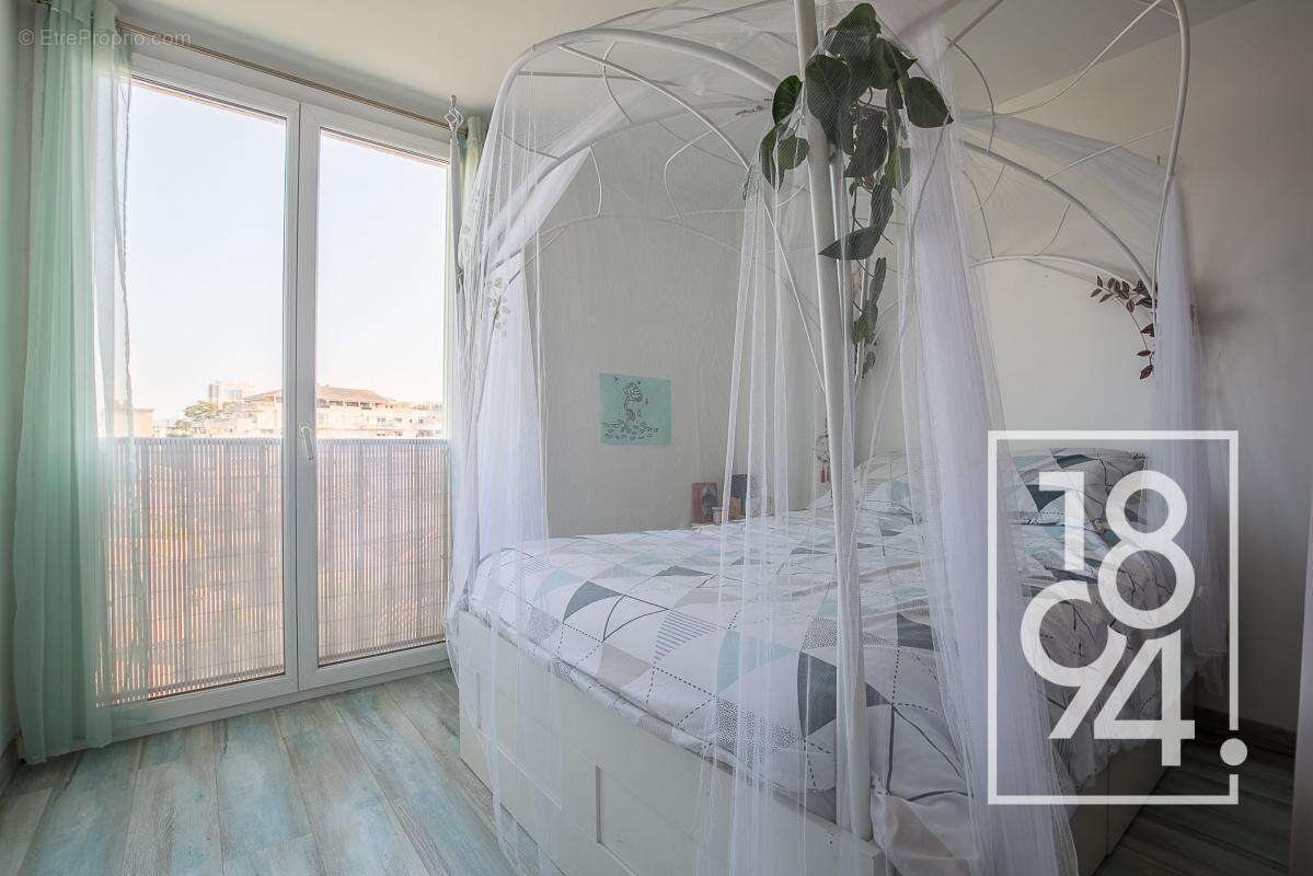 Appartement à MARSEILLE-10E