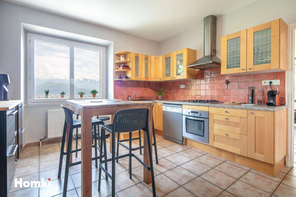 Maison/Villa T8 de 212 m² à Seyssinet-Pariset 38170 - photo 9