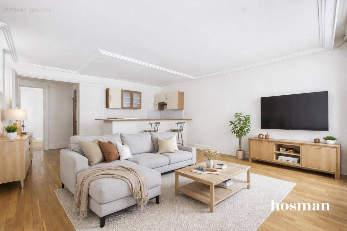 Appartement à PARIS-7E