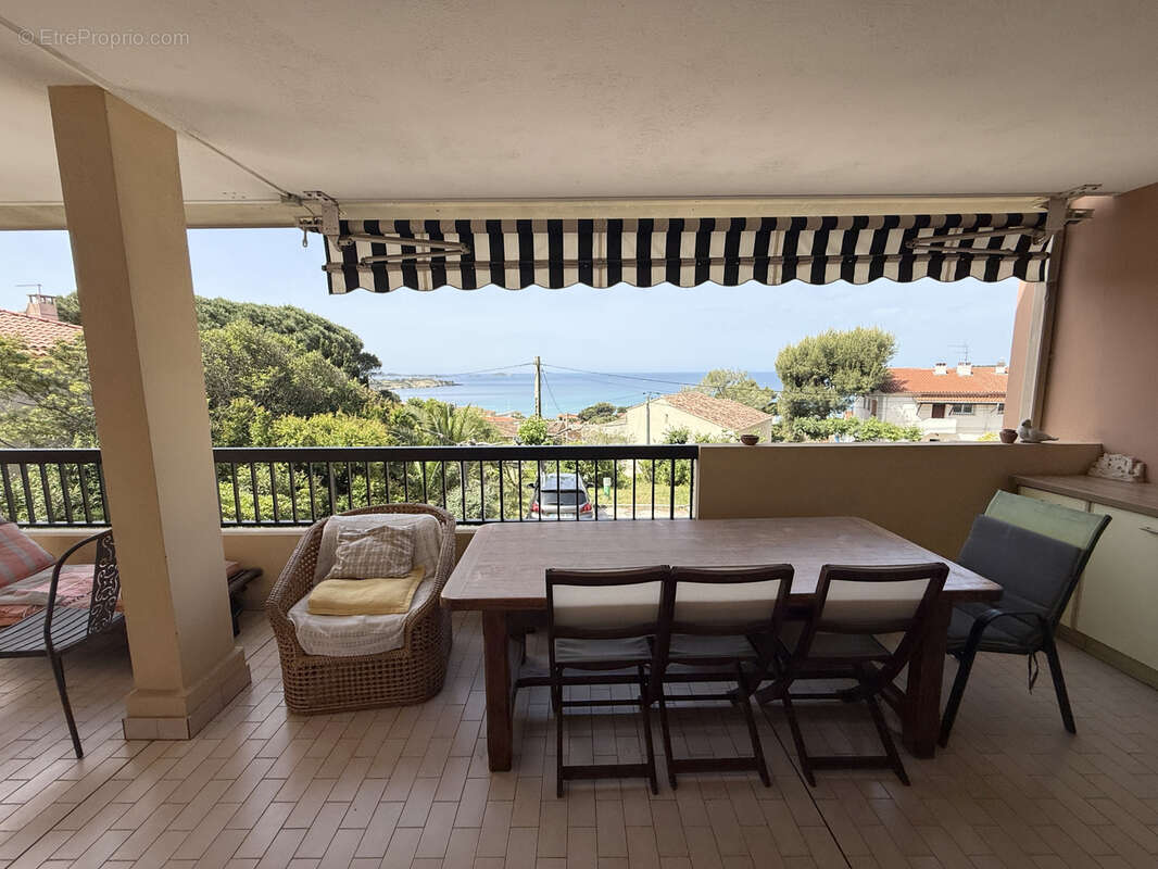 Appartement à SIX-FOURS-LES-PLAGES