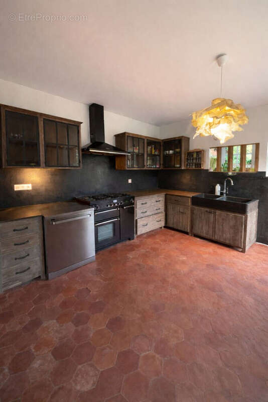 Appartement à LAMORLAYE