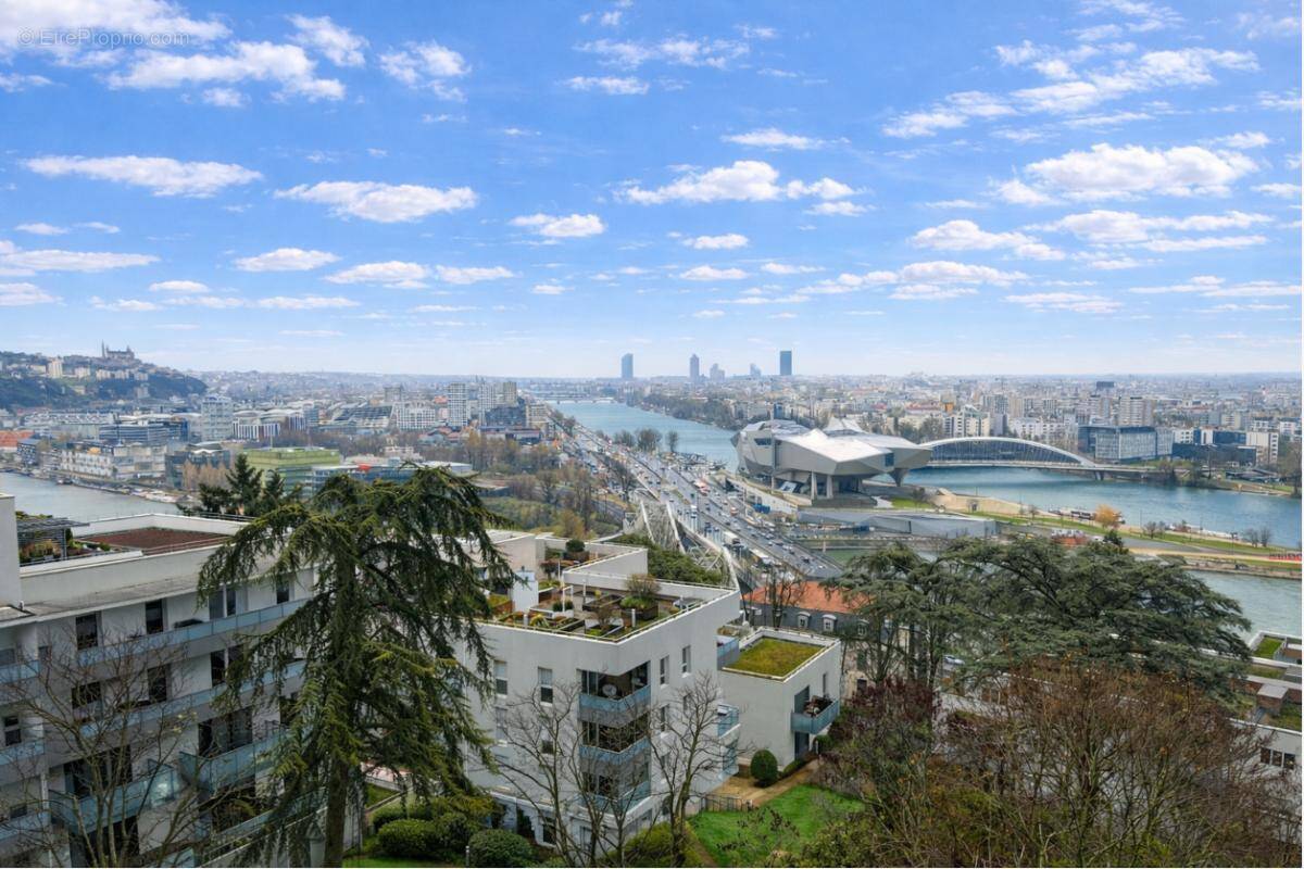 Appartement à LA MULATIERE