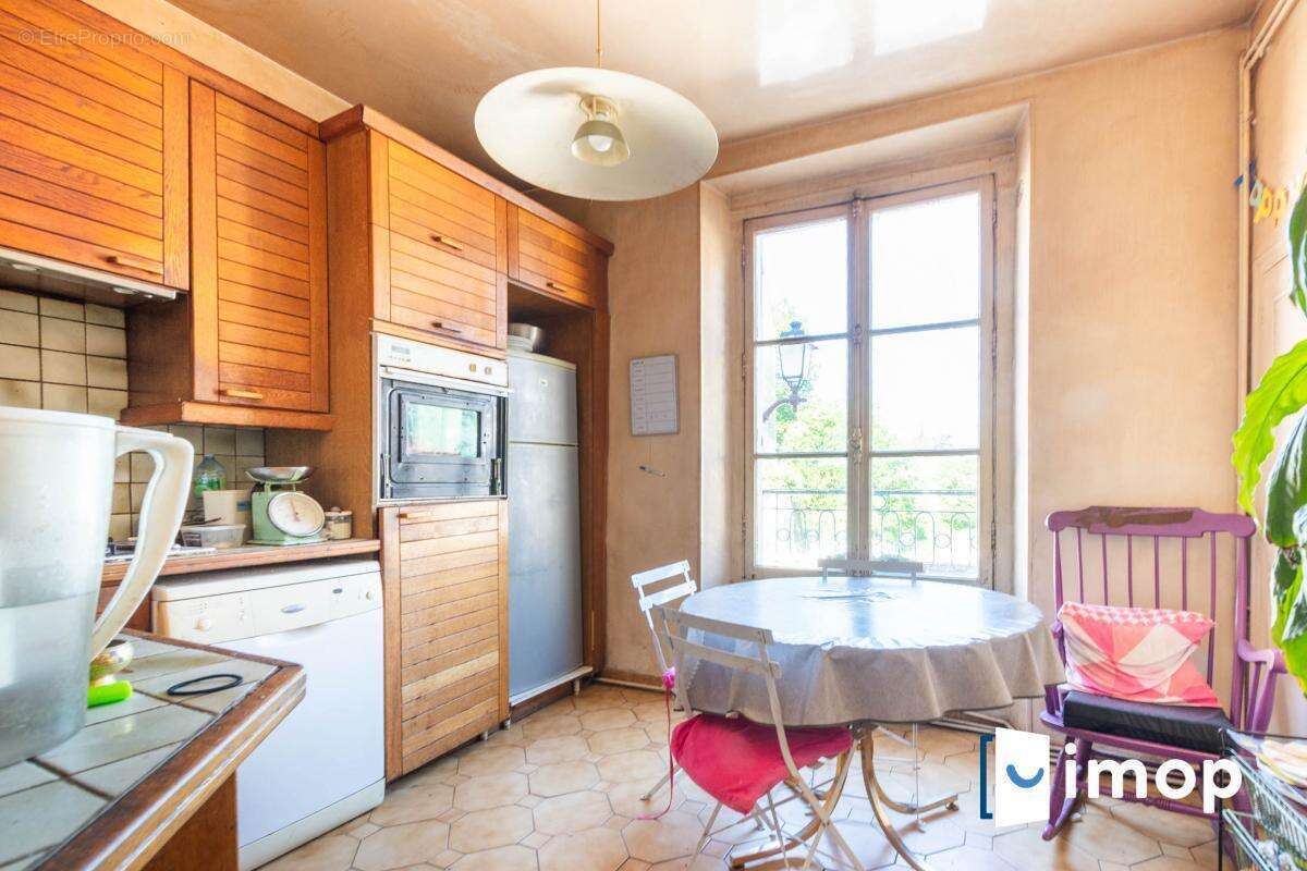 Appartement à VERSAILLES