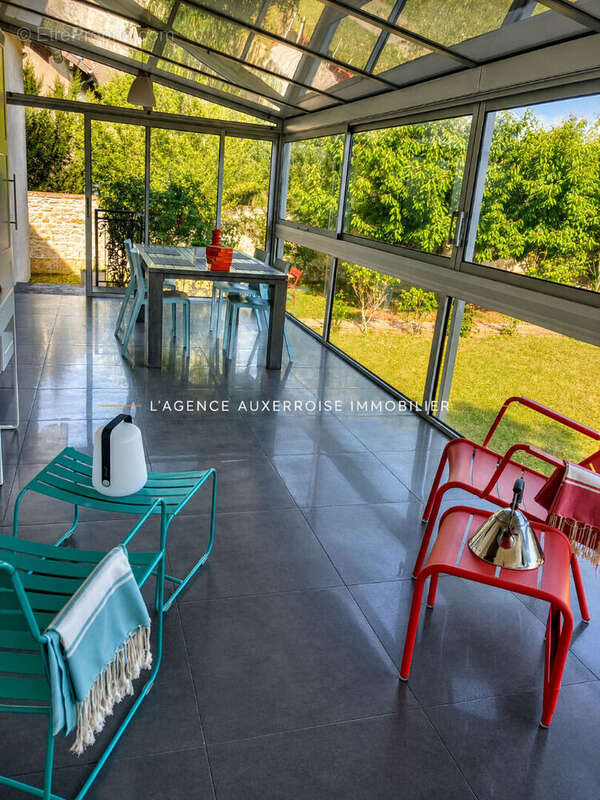 AUXERRE , Maison familiale au calme avec jardin paysagé - photo 6