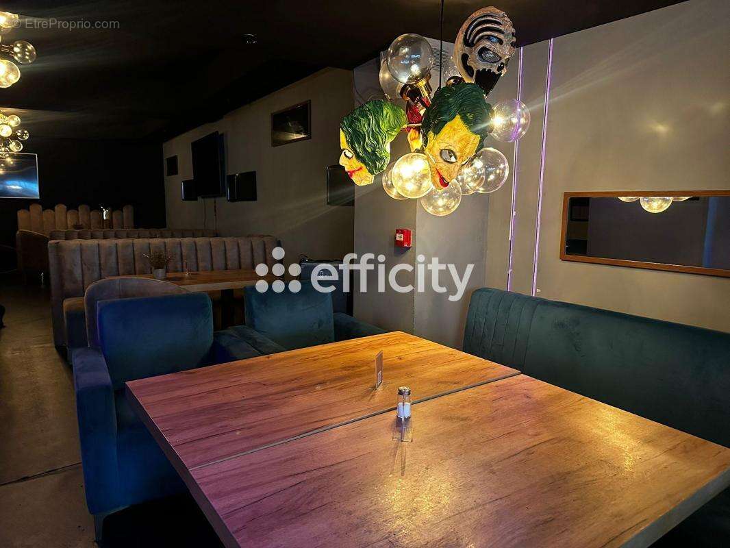 Commerce à LUZARCHES