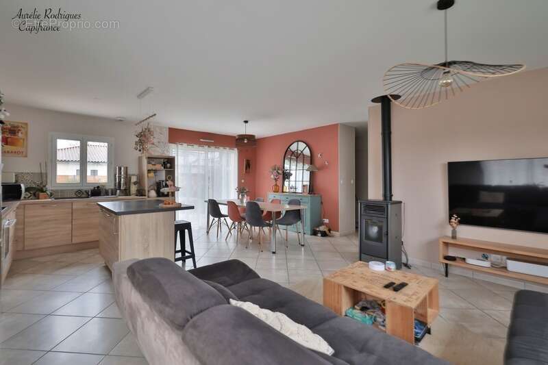 Maison à vendre 6 pièces SAINT ANDRE DE BAGE (01) - photo 12