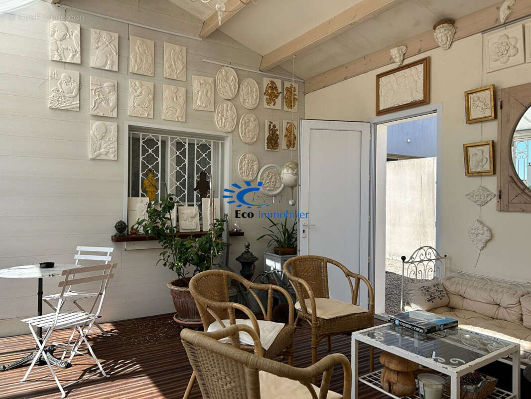 Fouras maison + dependance garage  atelier et jardin - photo 3