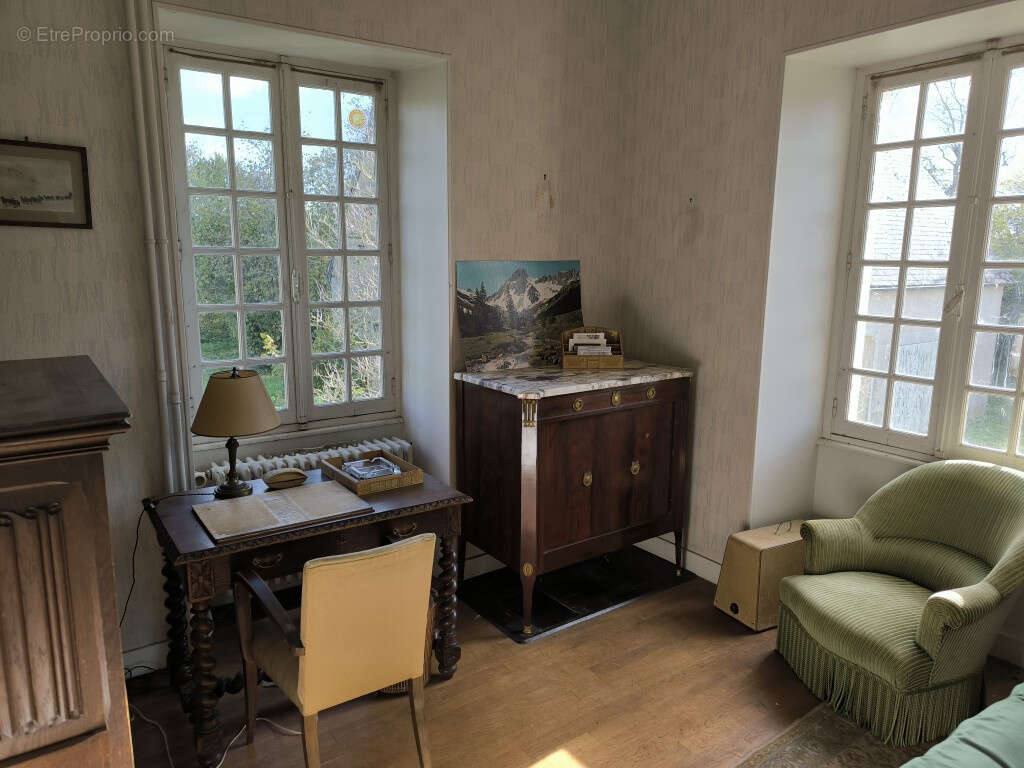 Maison à AUNAY-EN-BAZOIS