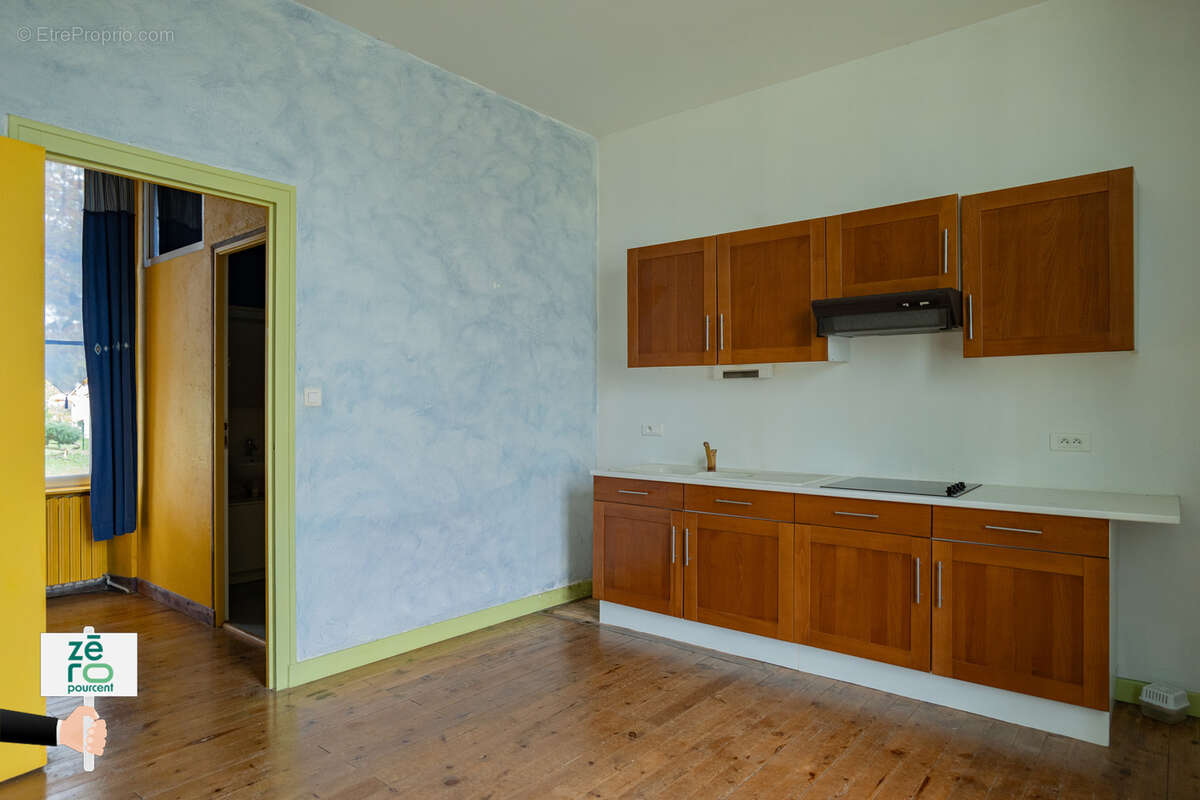 Maison à CHAMPAGNE-LES-MARAIS