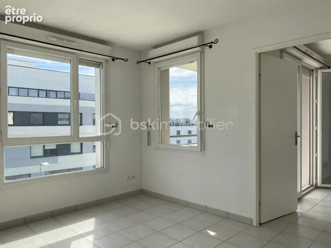 Appartement 1 chambre - Grand Balcon - Parking et Piscine - photo 5