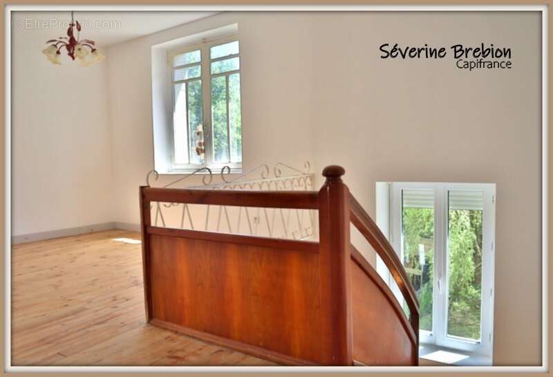 Maison rénovée, 3 chambres, terrain, garage VISCOMTAT (63) - photo 14