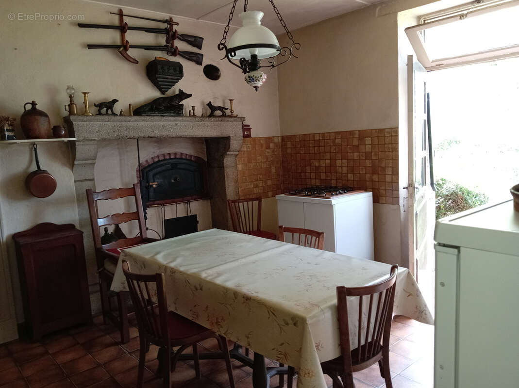 Maison à SAINTE-SEVERE-SUR-INDRE