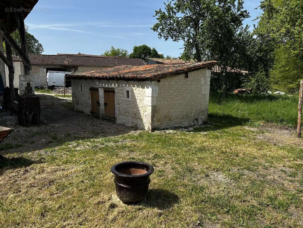 Maison à CHALAIS