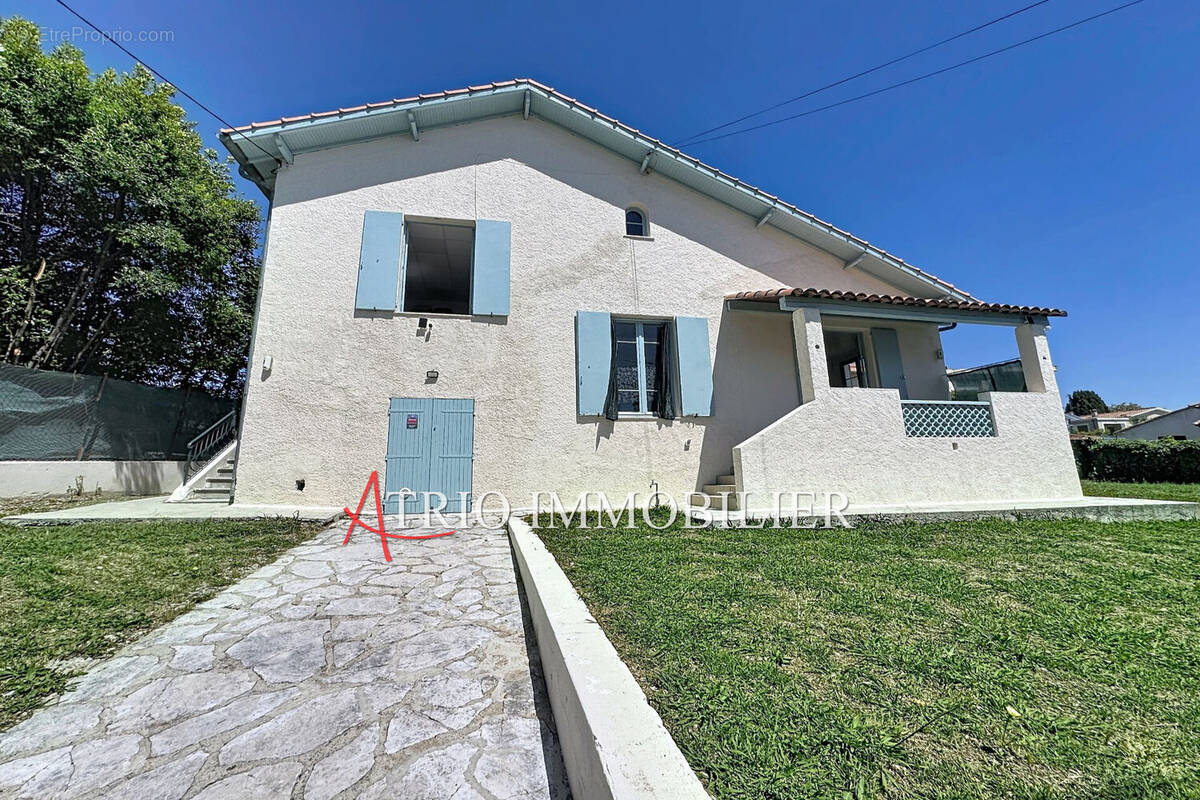 Maison à CAGNES-SUR-MER