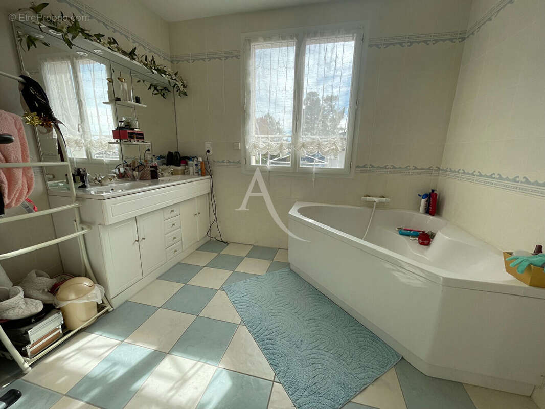 Maison à LA CHEVROLIERE